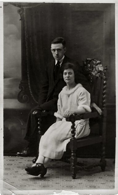  - Mum & Dad sep 1924a